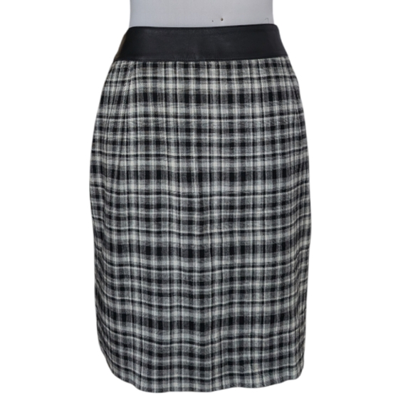 Anne Klein Black and White Plaid Wool Wrap Skirt size 4 - Picture 3 of 10